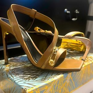 Beautiful hard to find Versace Heels